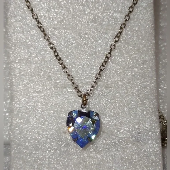 Rainbow Iridescent Glass Heart Pendant - Picture 9 of 17